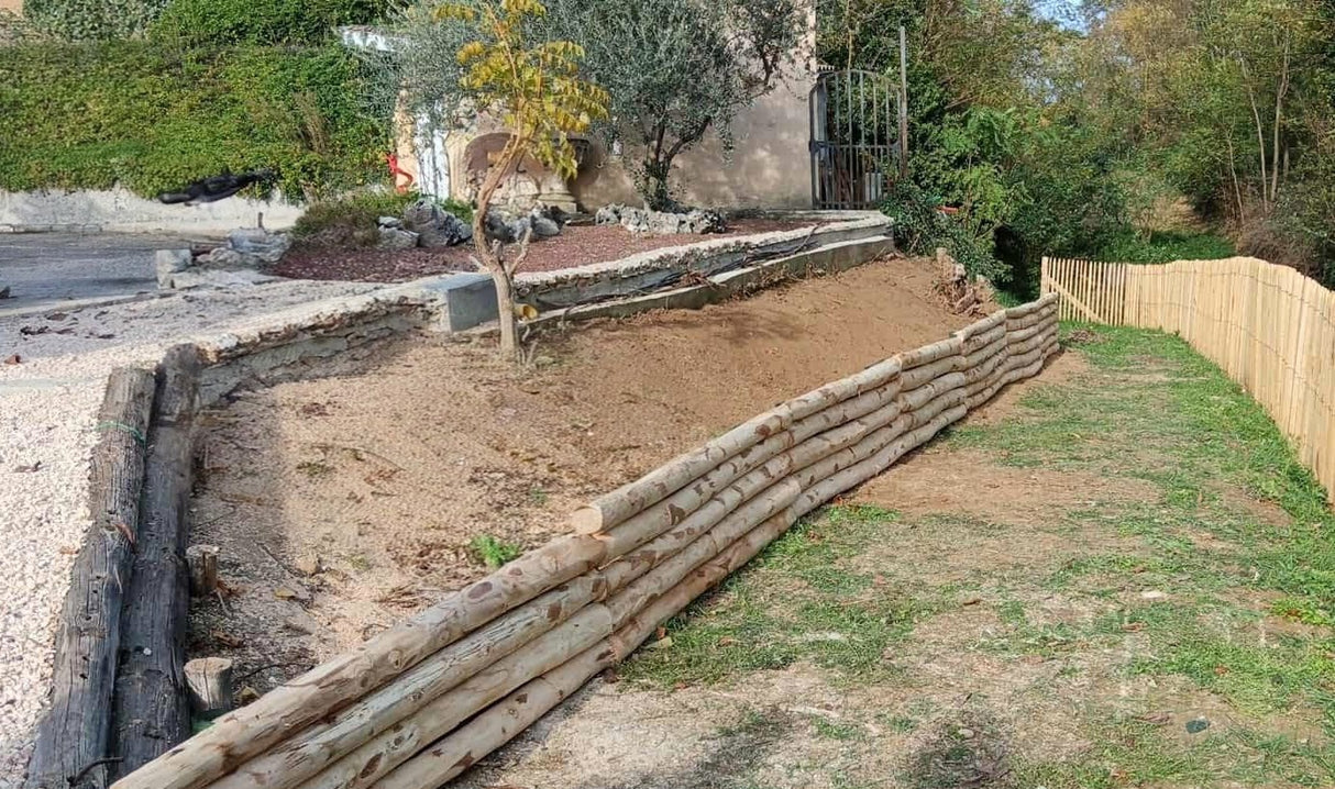 Retenue de terre en bois